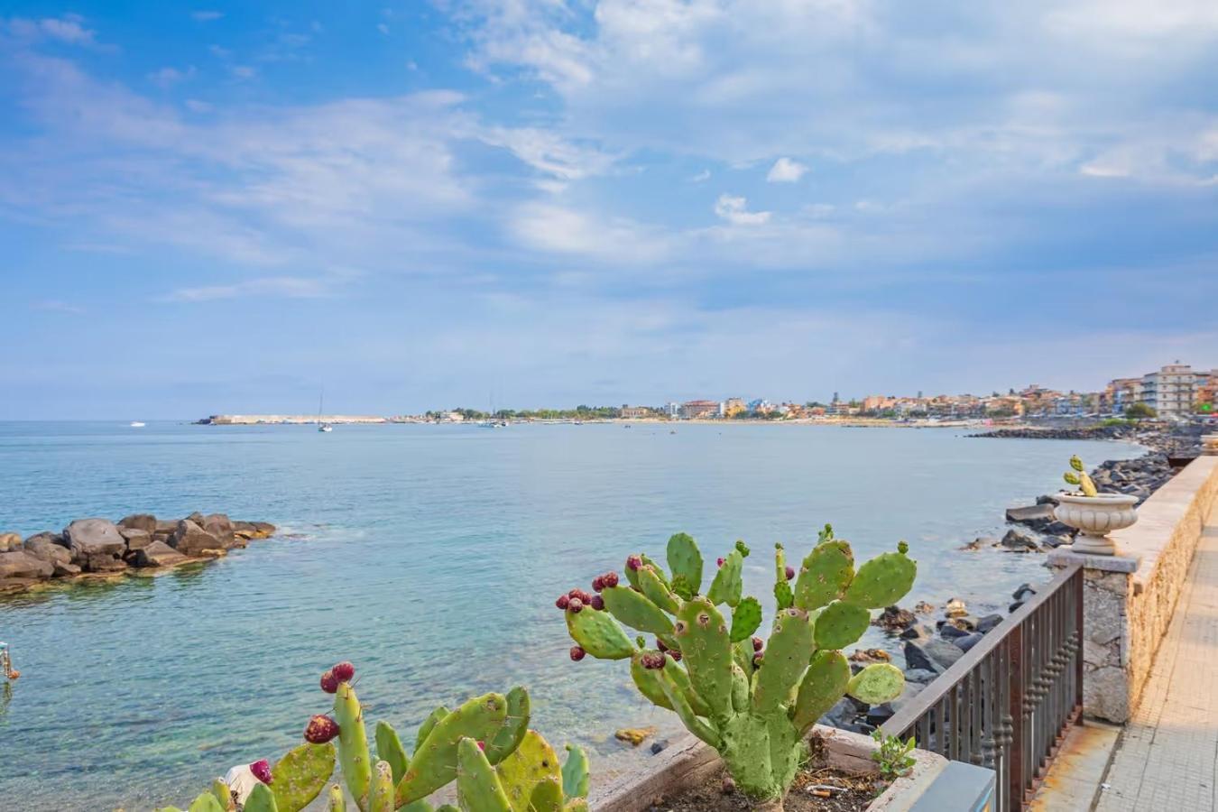 La Gioia Hotel Giardini Naxos Exterior foto